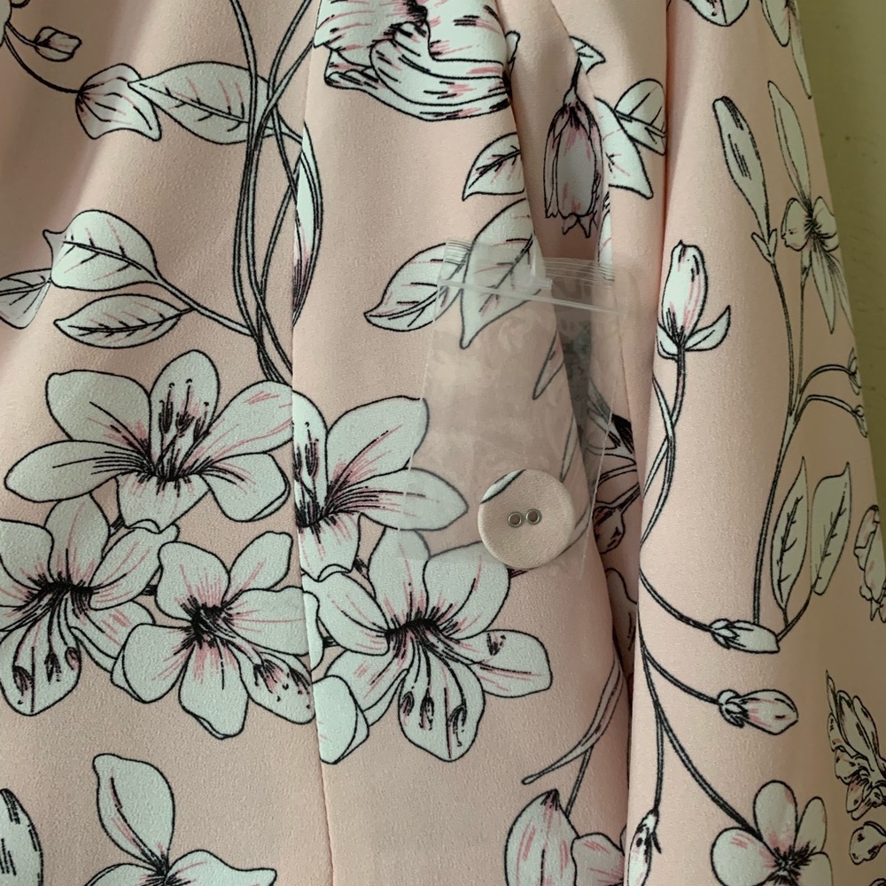 NWOT- Roz & Ali Pale Pink Floral Blazer💕 - Picture 6 of 6